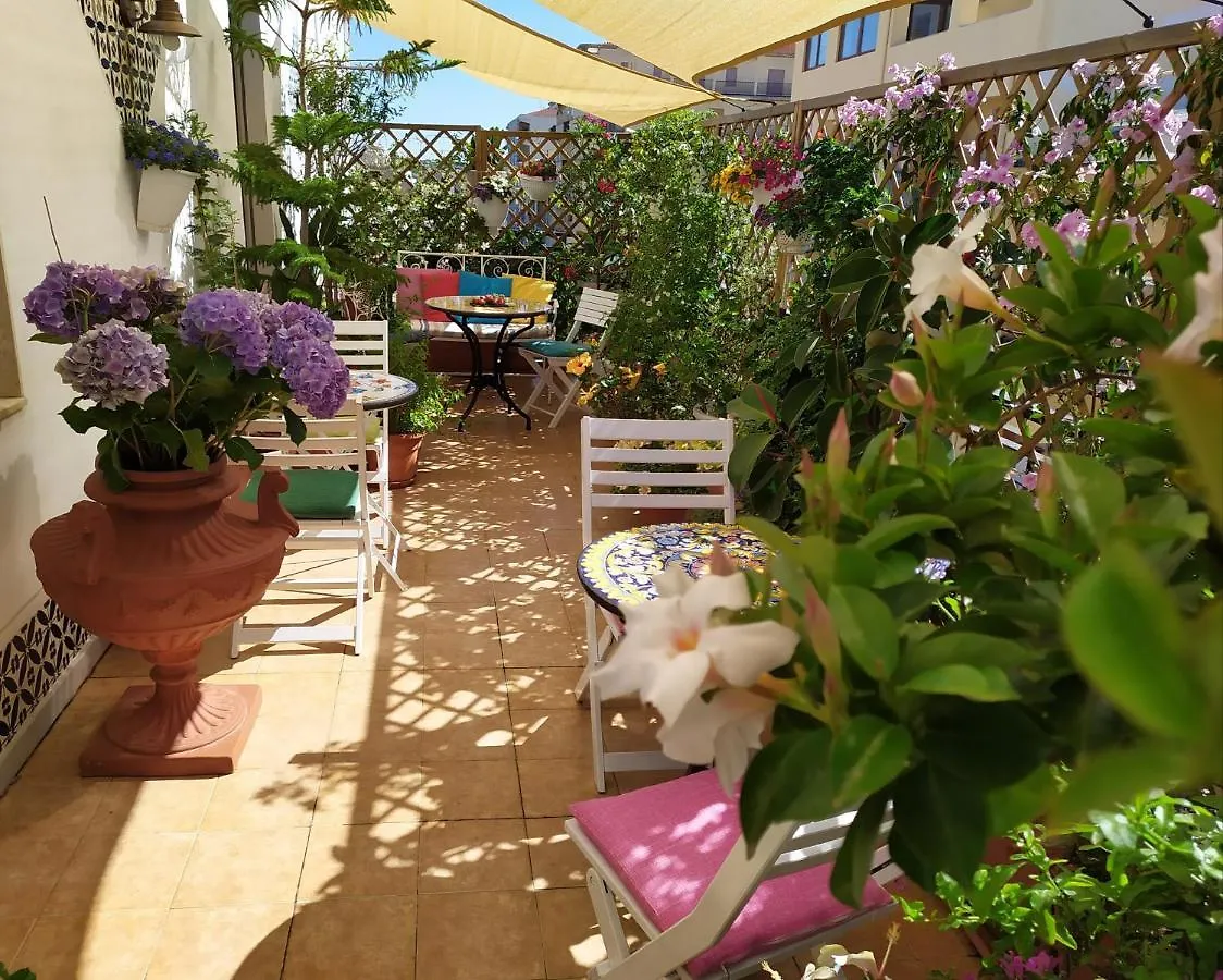 Alghero Roof Garden Bed and Breakfast 3*,  Italia