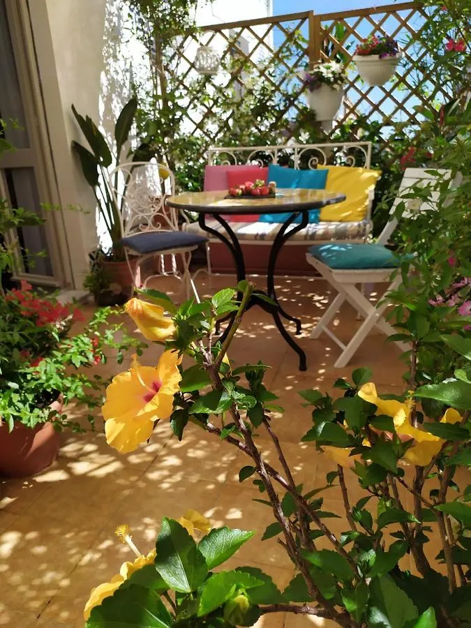 Alghero Roof Garden Bed & Breakfast